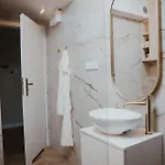 Apartamenty Arte - Unia Art Residence 44 - Faktura Vat *